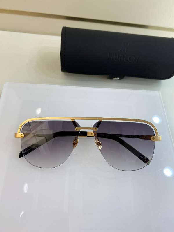 Picture of Hublot Sunglasses _SKUfw52139946fw